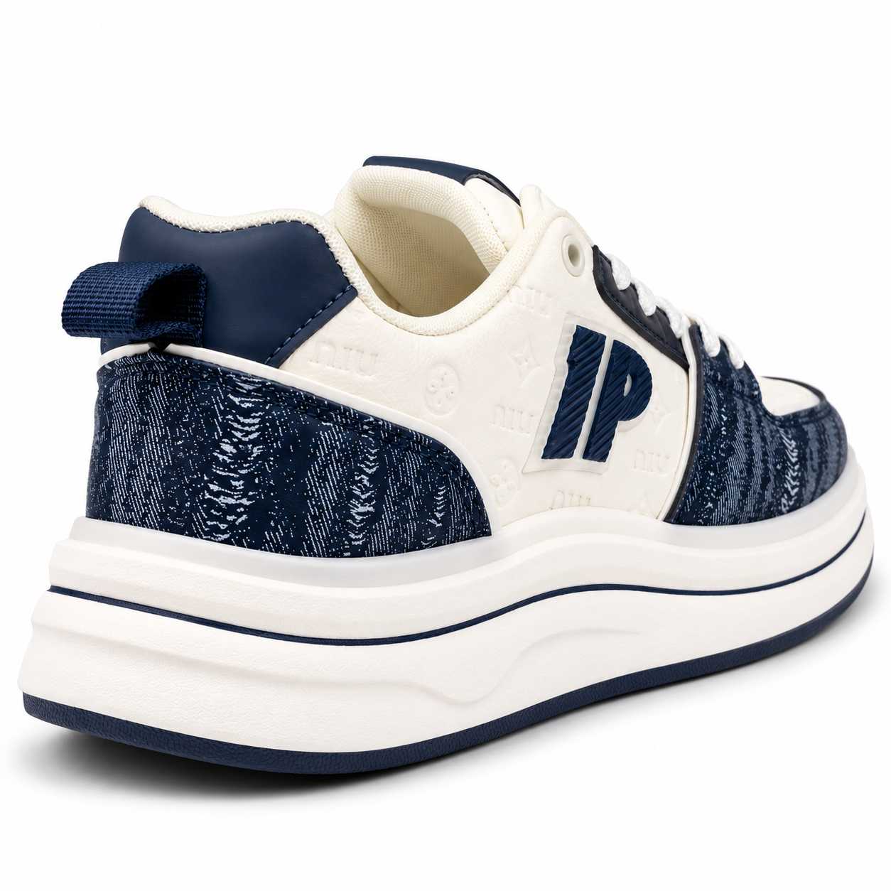 Aero Platform Sneaker