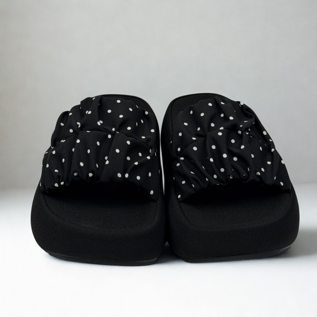Slipper B082