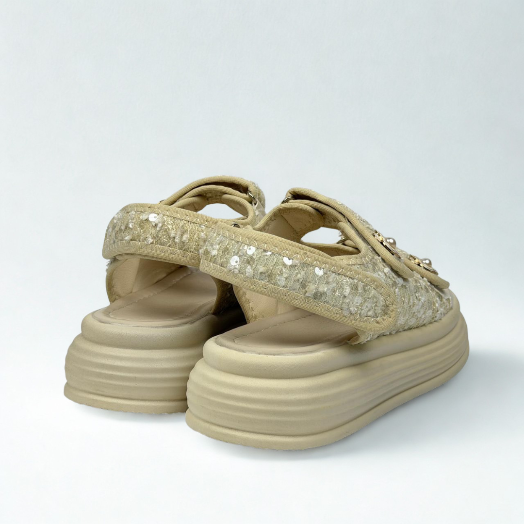 Sandal Y09