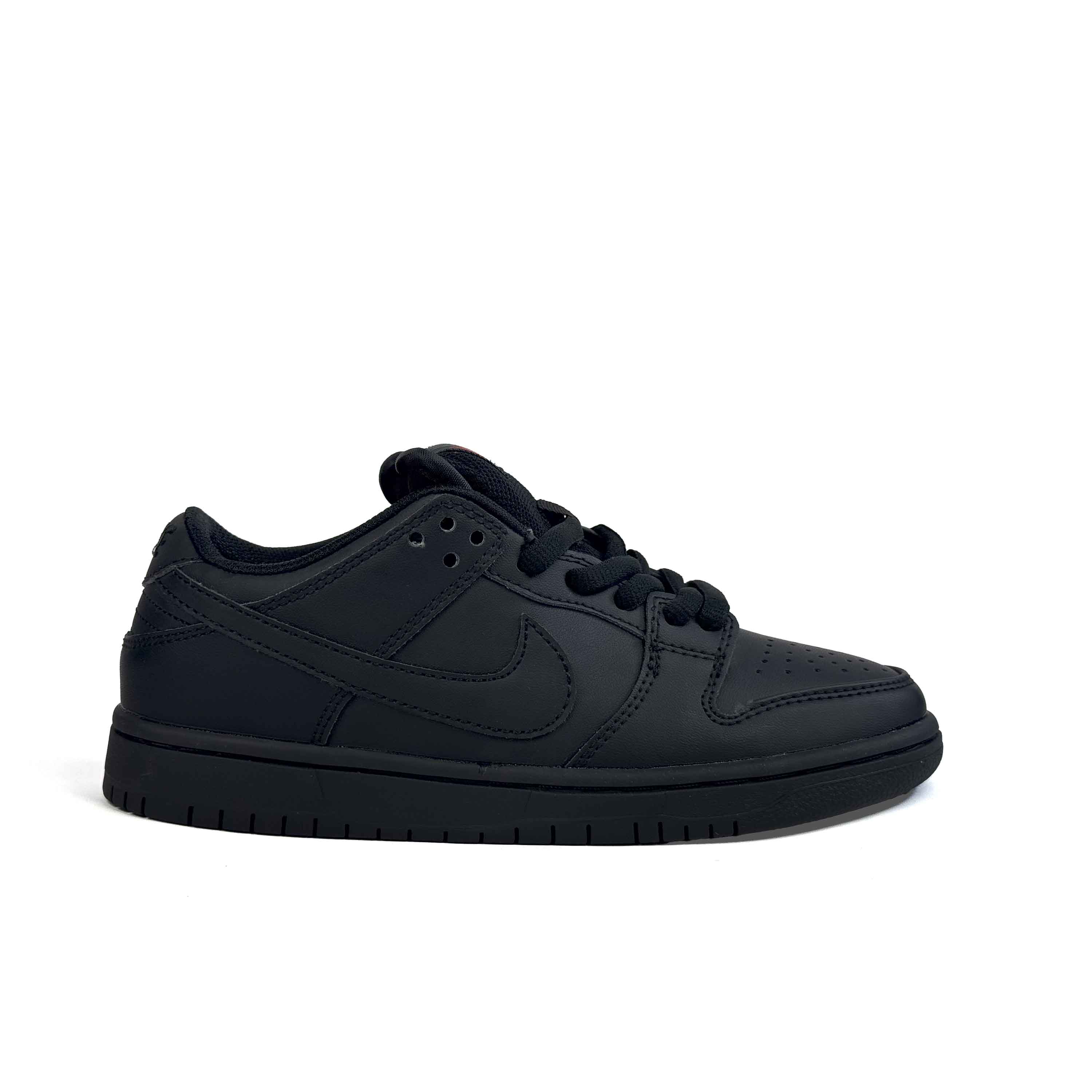 Nike SB Dunk Low Pro Triple Black