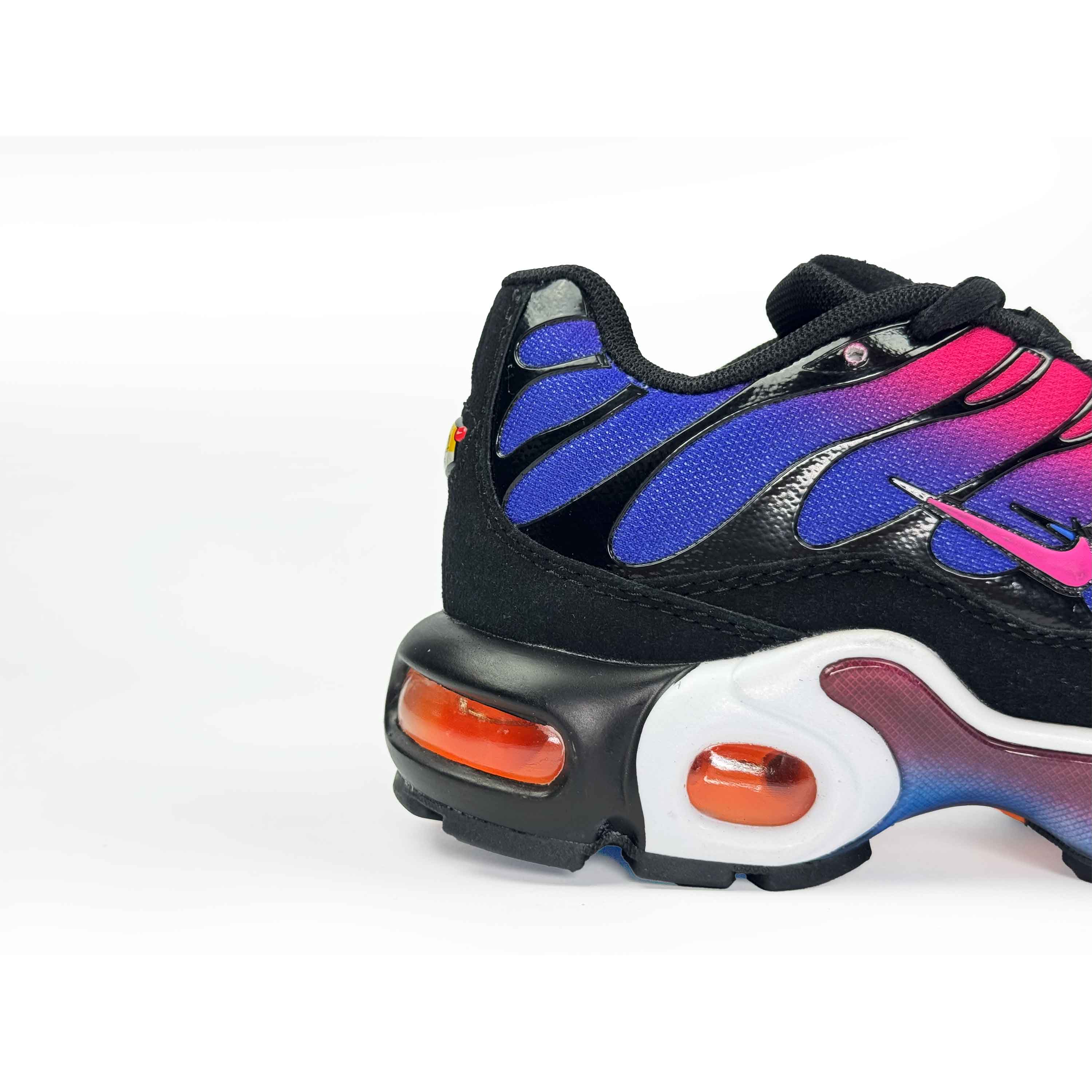 NIKE AIR MAX PLUS TN