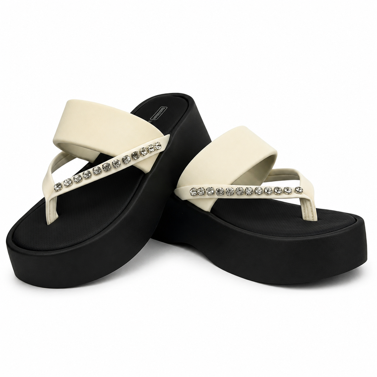 Slipper 189 – Off White / Black
