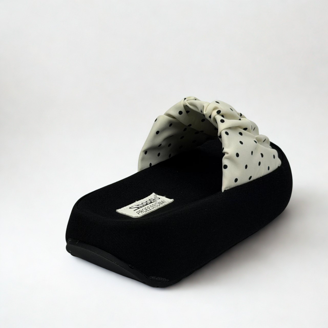 Slipper B082