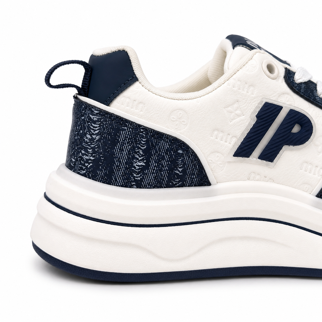 Aero Platform Sneaker
