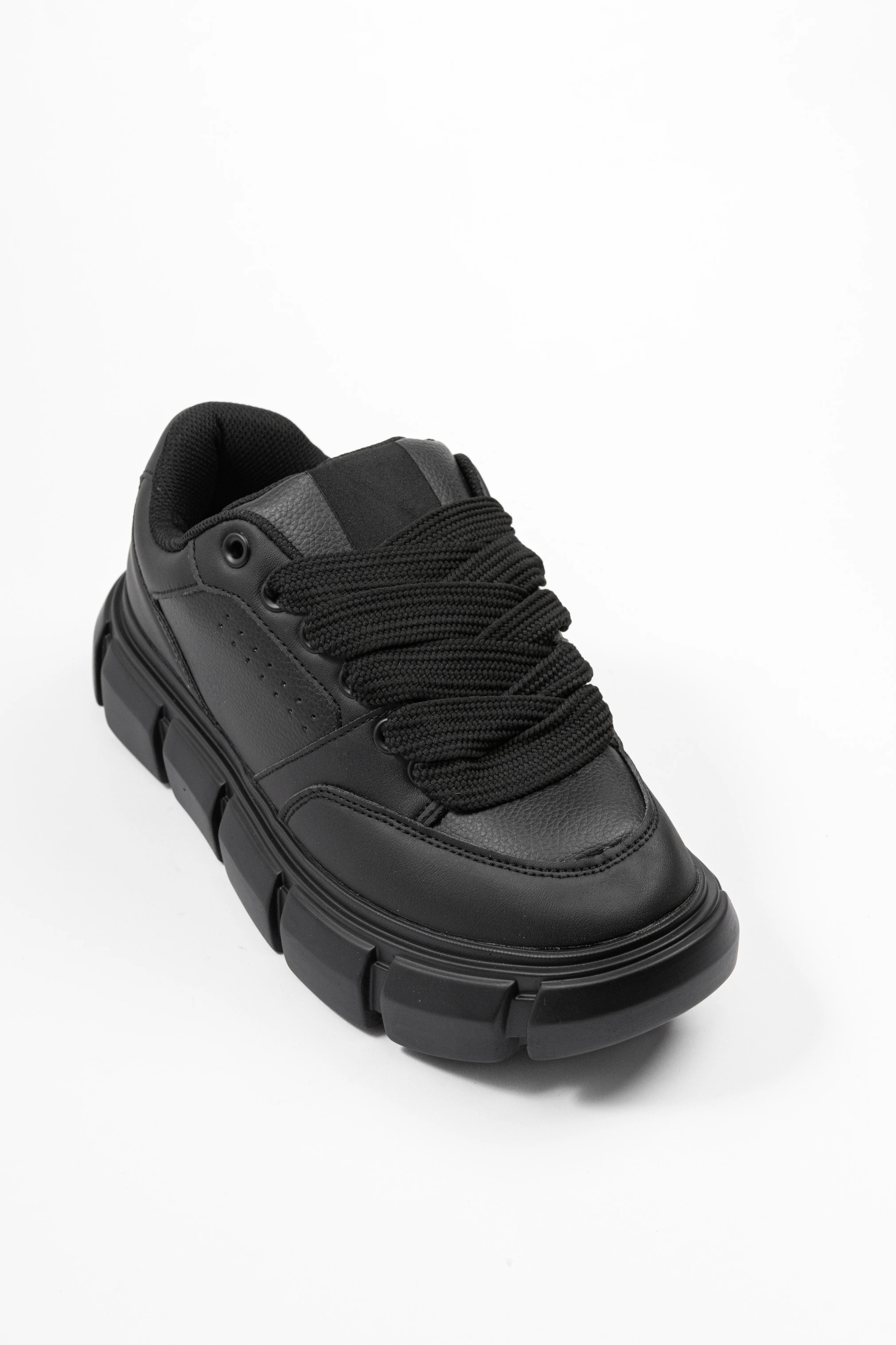 Zara Chunky Lace Up Sneakers Man