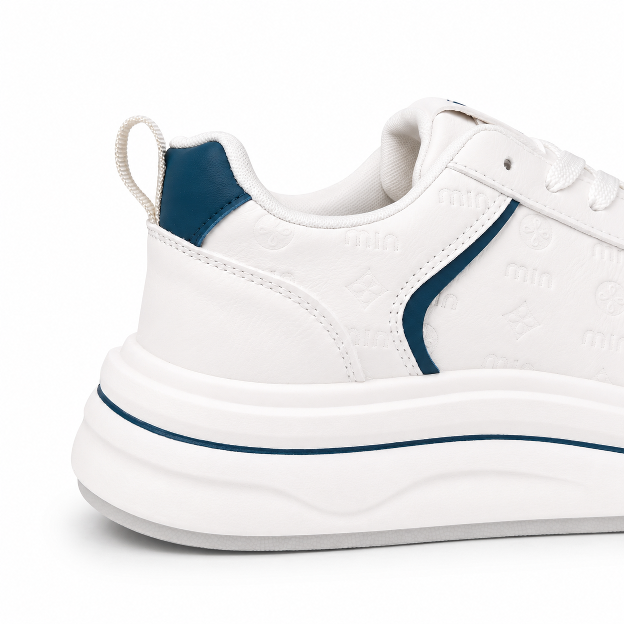 Urban Edge Cream Sneaker 6
