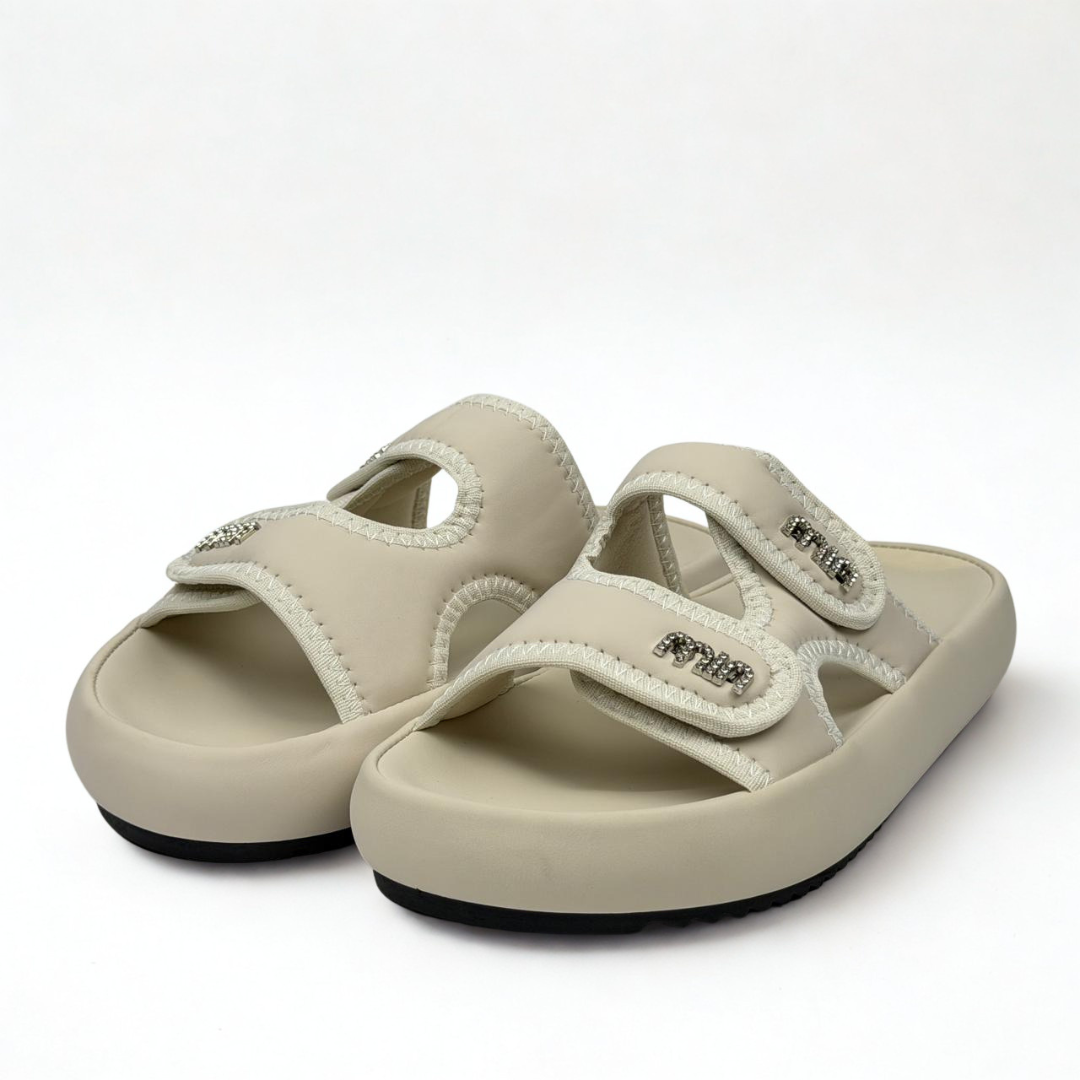 Slipper 811