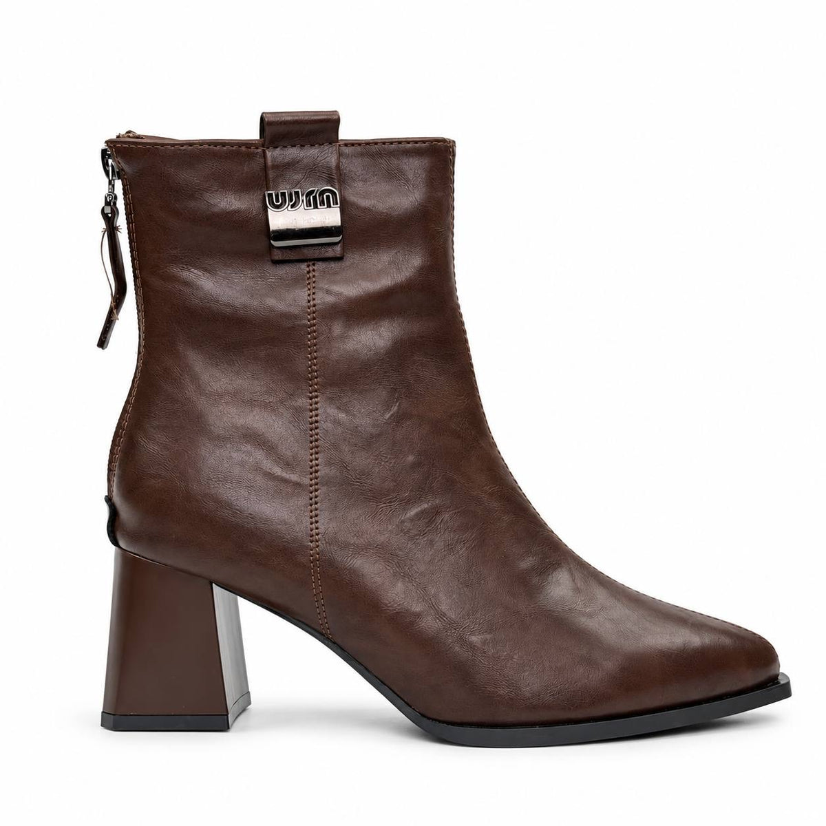 Boots 33-8