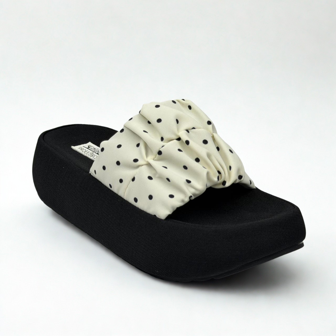 Slipper B082
