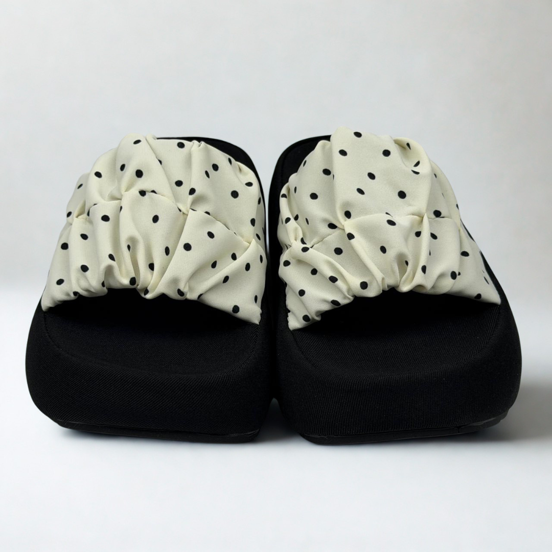 Slipper B082