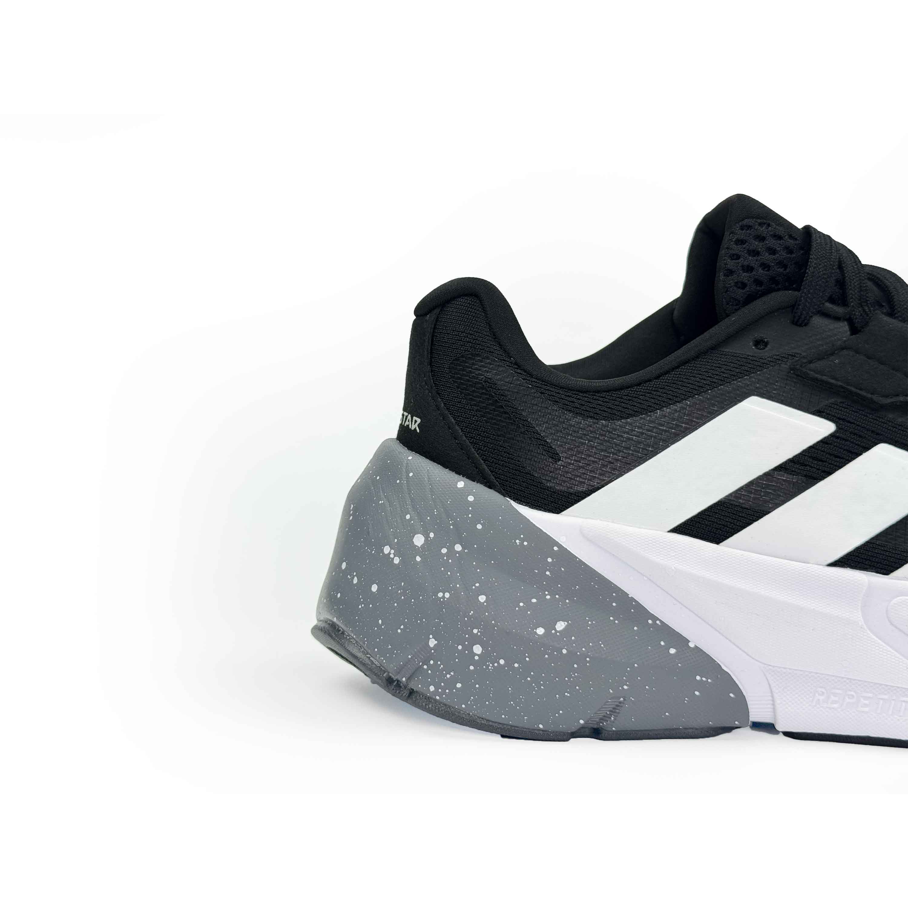 ADIDAS ADiSTAR black