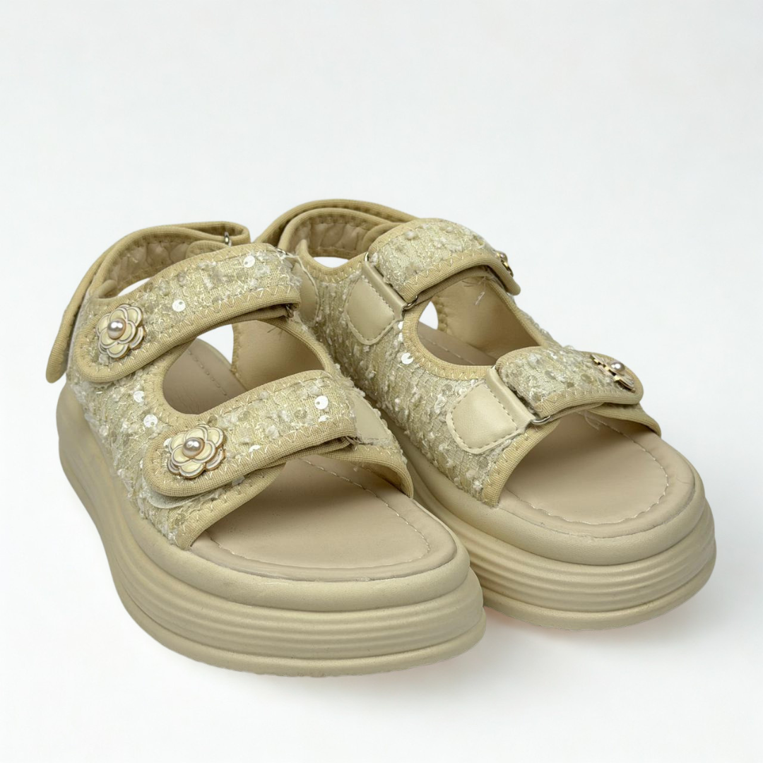 Sandal Y09