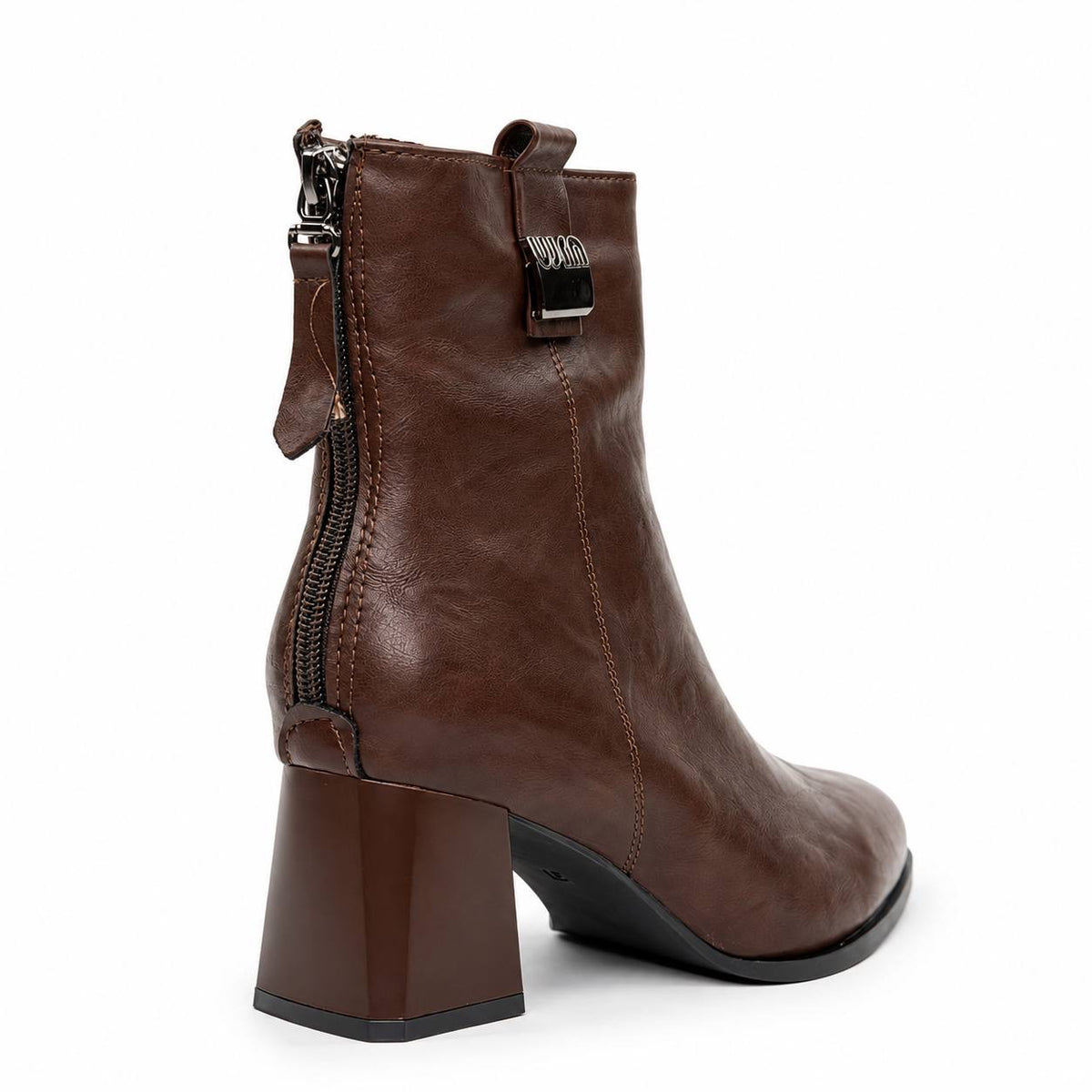 Boots 33-8