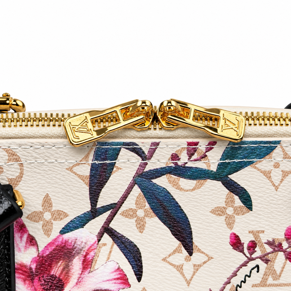 louis vuitton bag  white 25533