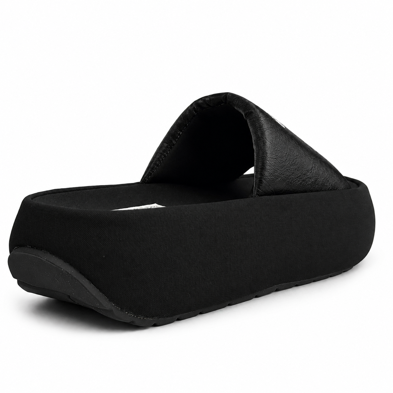 Slipper D26 – Black