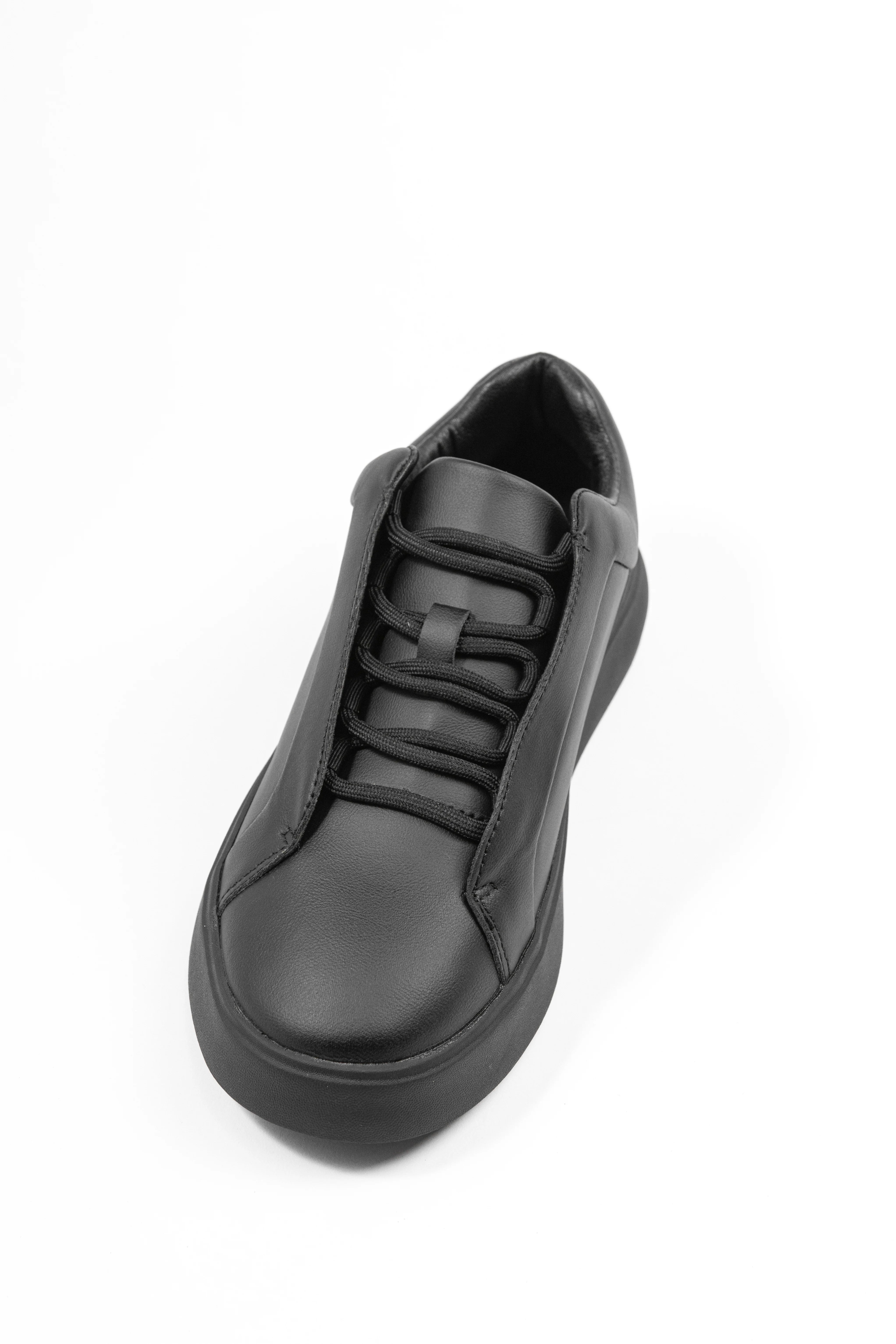 Zara Classic Sneakers